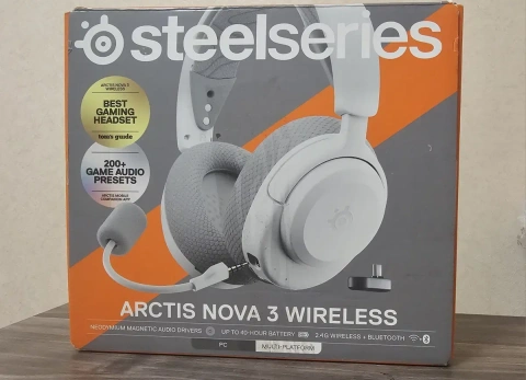 Бездротові навушники SteelSeries Arctis Nova 3 Wireless White (Як нові)