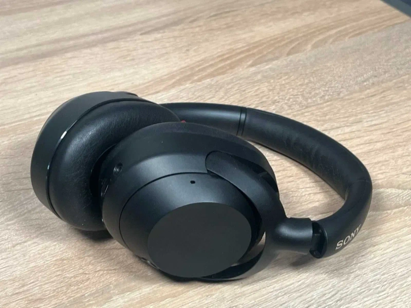 Безпровідні навушники SONY ULT Wear Black — фото 3