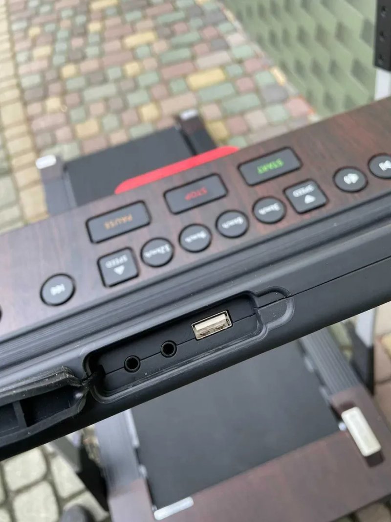 Бігова доріжка беговая дорожка Capital Sports	
OUTRUN 2XC Laufband — фото 7