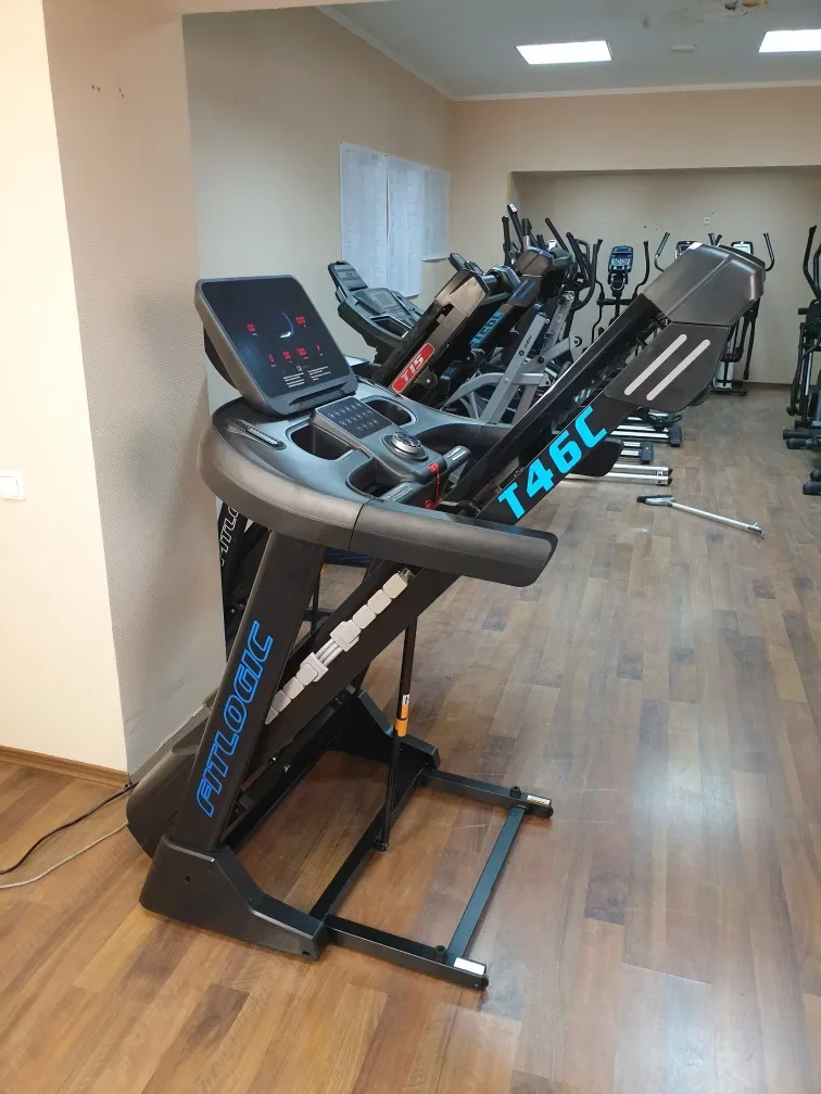 Бігова доріжка FitLogic T46C. Беговая дорожка FitLogic T46C — фото 6