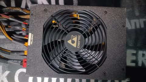 Блок живлення преміальний,ігровий топовий Chieftec Navitas 1250W сертифікат Gold,пломба , стан нового, потужний