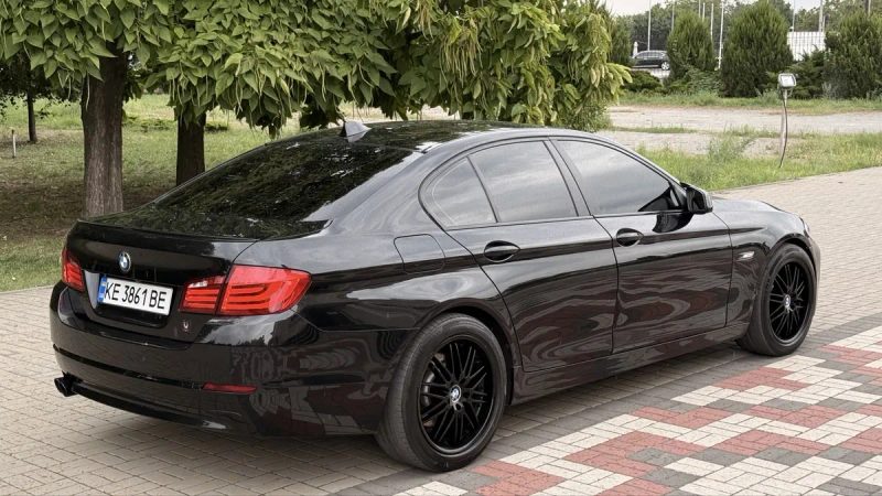 BMW 528I задний привод, в отлчином состоянии 2.0 Tvin Power Turbo — фото 3