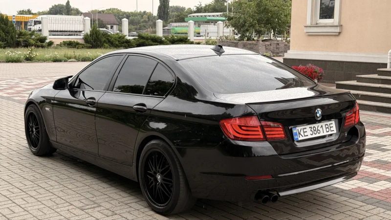 BMW 528I задний привод, в отлчином состоянии 2.0 Tvin Power Turbo — фото 6