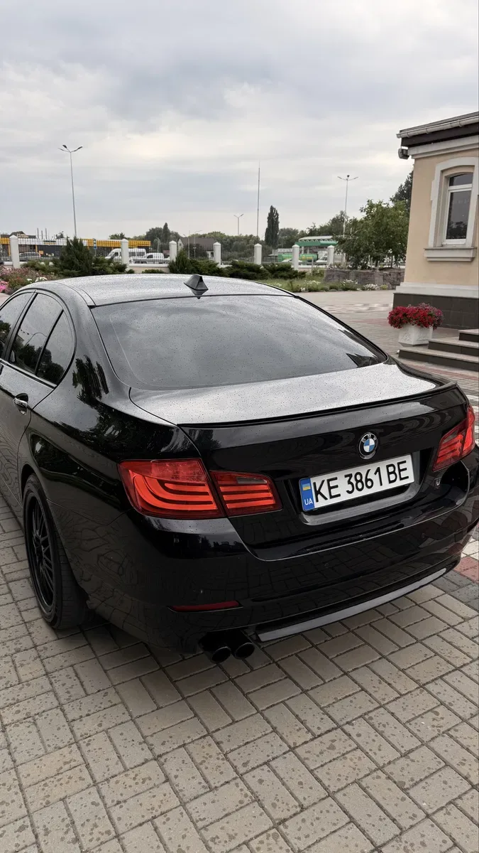 BMW 528I задний привод, в отлчином состоянии 2.0 Tvin Power Turbo — фото 7