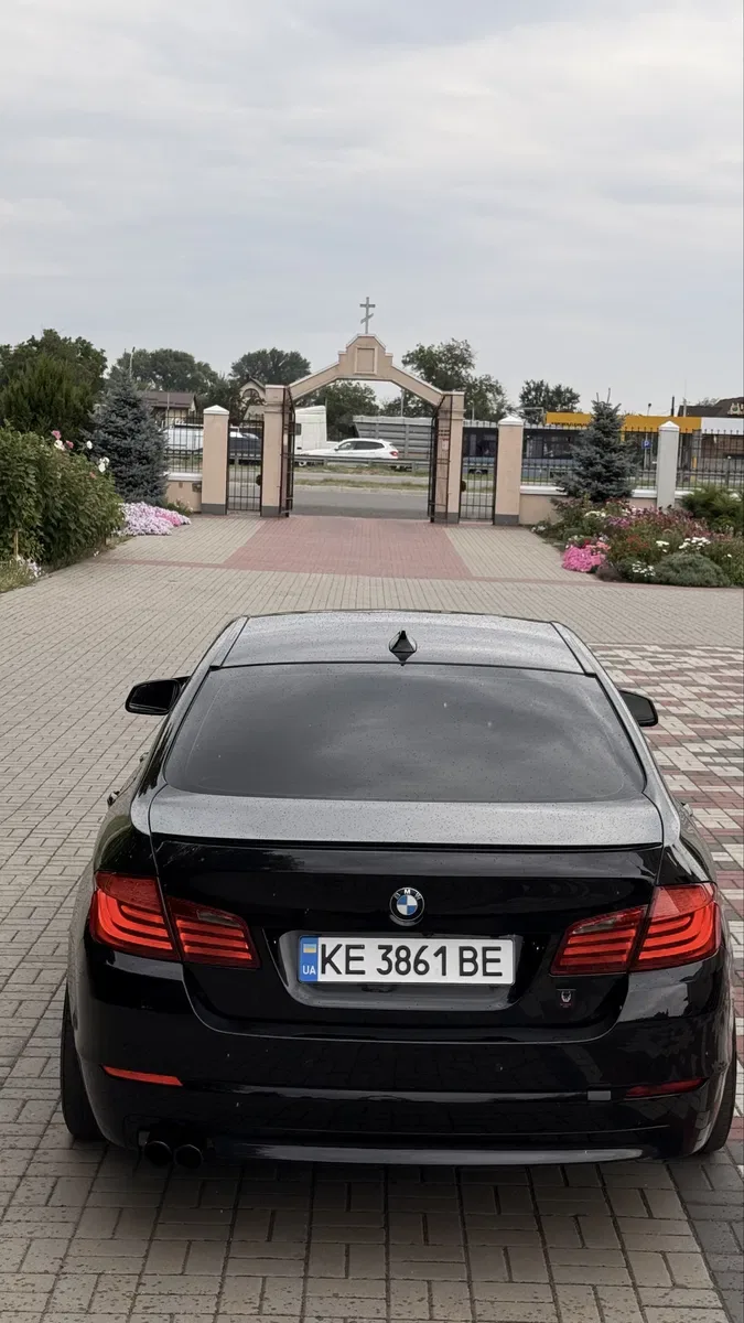 BMW 528I задний привод, в отлчином состоянии 2.0 Tvin Power Turbo — фото 8