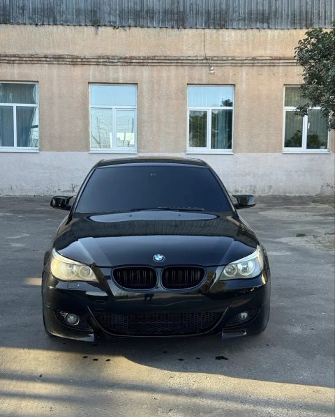 BMW E60 2003 м54