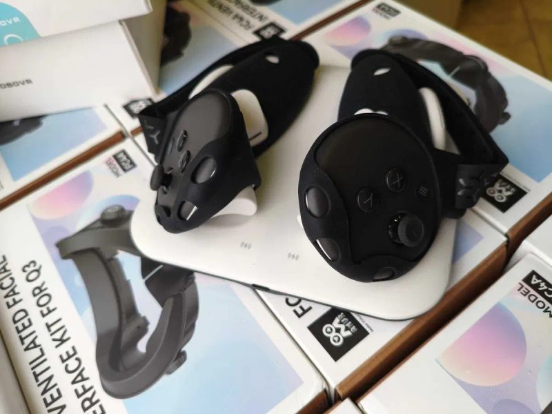 BOBOVR CD3 Controller Charging Зарядка для контроллерів +гріпси Bobovr G3 Meta quest3 / 3s — фото 2