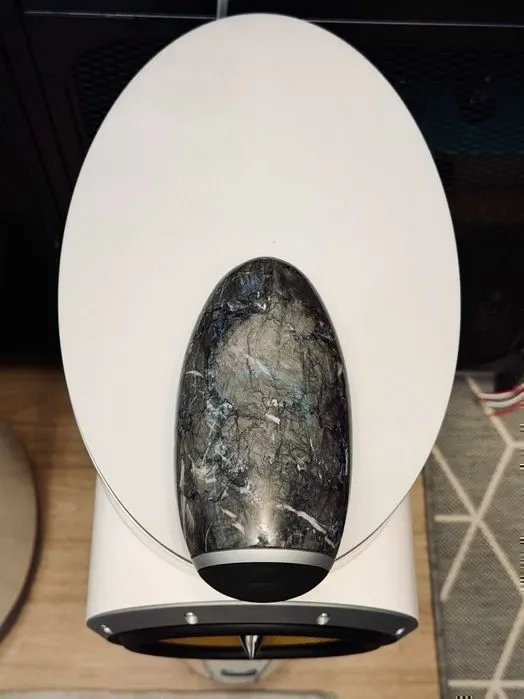 Bowers & Wilkins Signature Diamond 40th — лимитка 1000 пар на весь мир ℹ️ алмазный твитер, мрамор Grigio Carnico, дизайн Kenneth Grange | Англия — фото 8