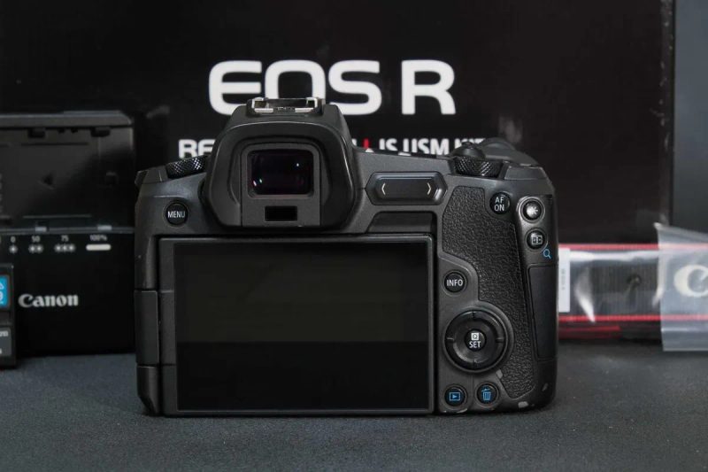 Canon EOS R Body — фото 2