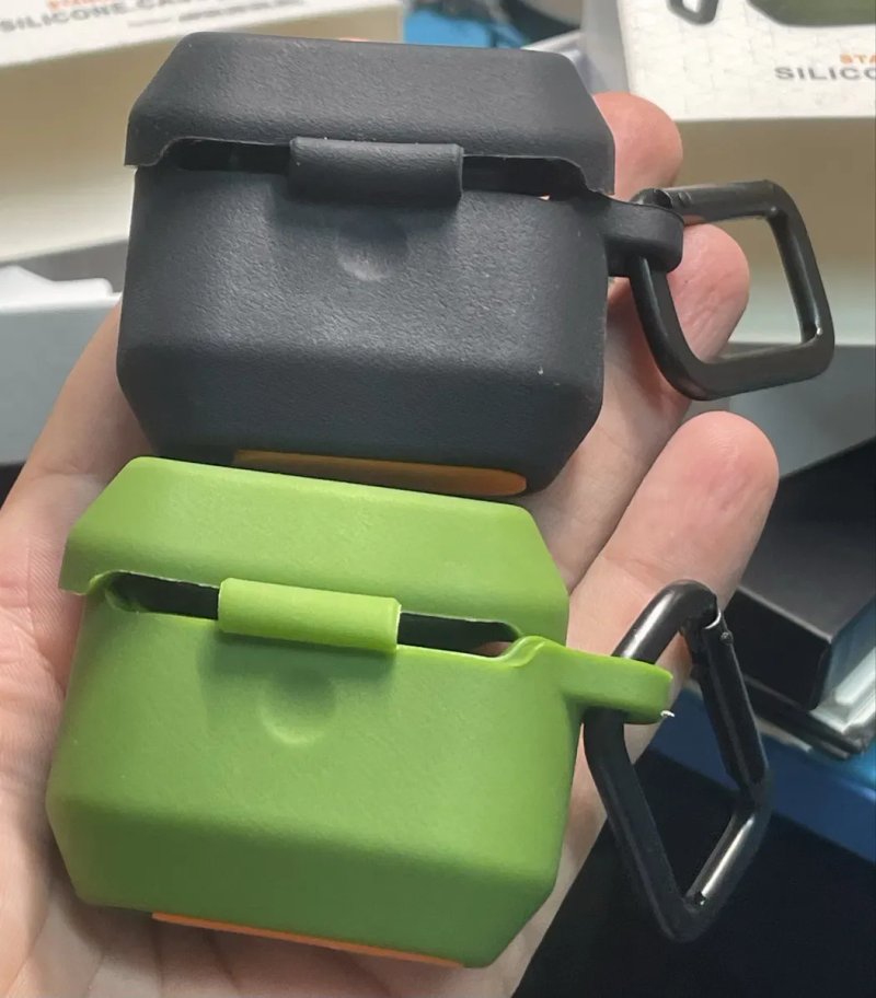 Чехол для  UAG для Apple AirPods 1/2/3, Pro/Pro 2,  с карабином — фото 2