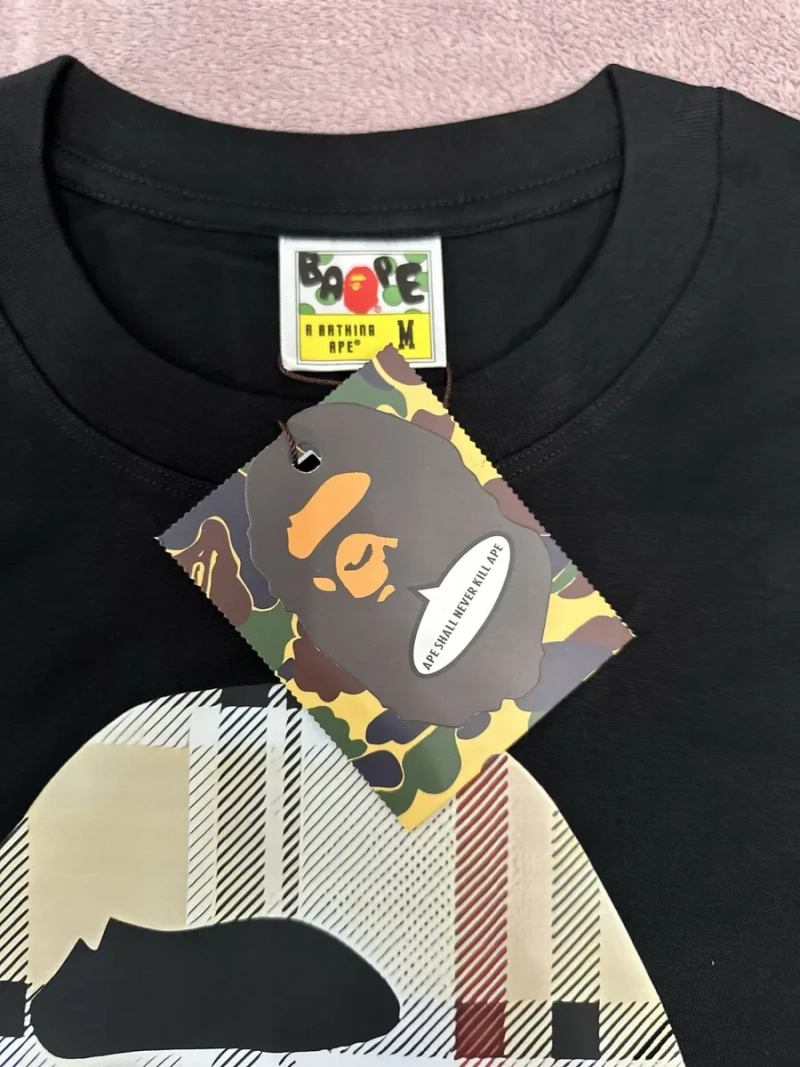 Чоловіча футболка Bape x Burberry — фото 2
