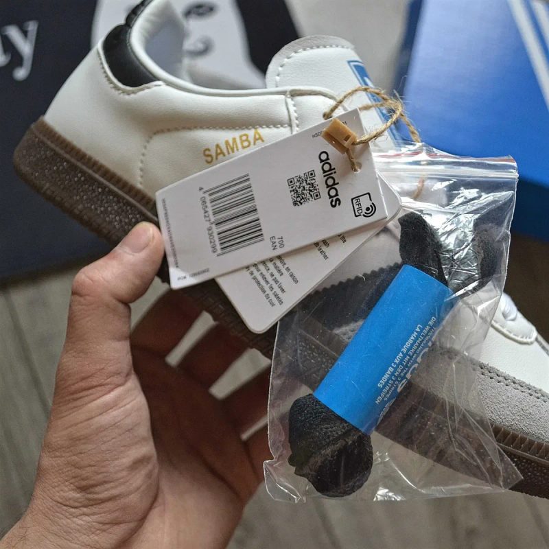 Чоловічі кросівки Adidas Samba OG 'Cloud White/Core Black/Gum' Розміри 40-44 — фото 2