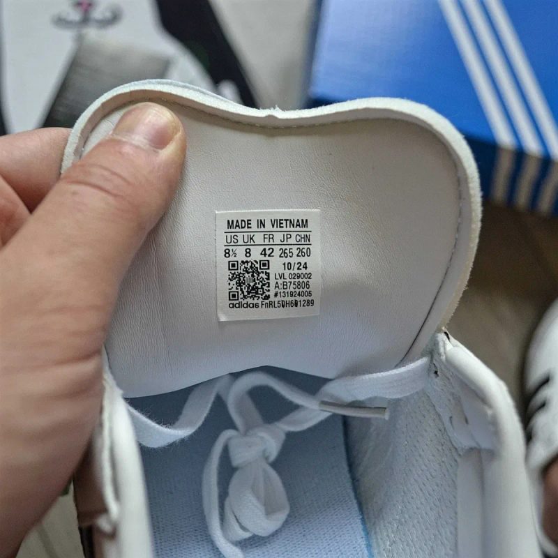 Чоловічі кросівки Adidas Samba OG 'Cloud White/Core Black/Gum' Розміри 40-44 — фото 3