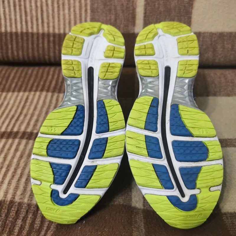 Чоловічі кросівки asics — фото 4