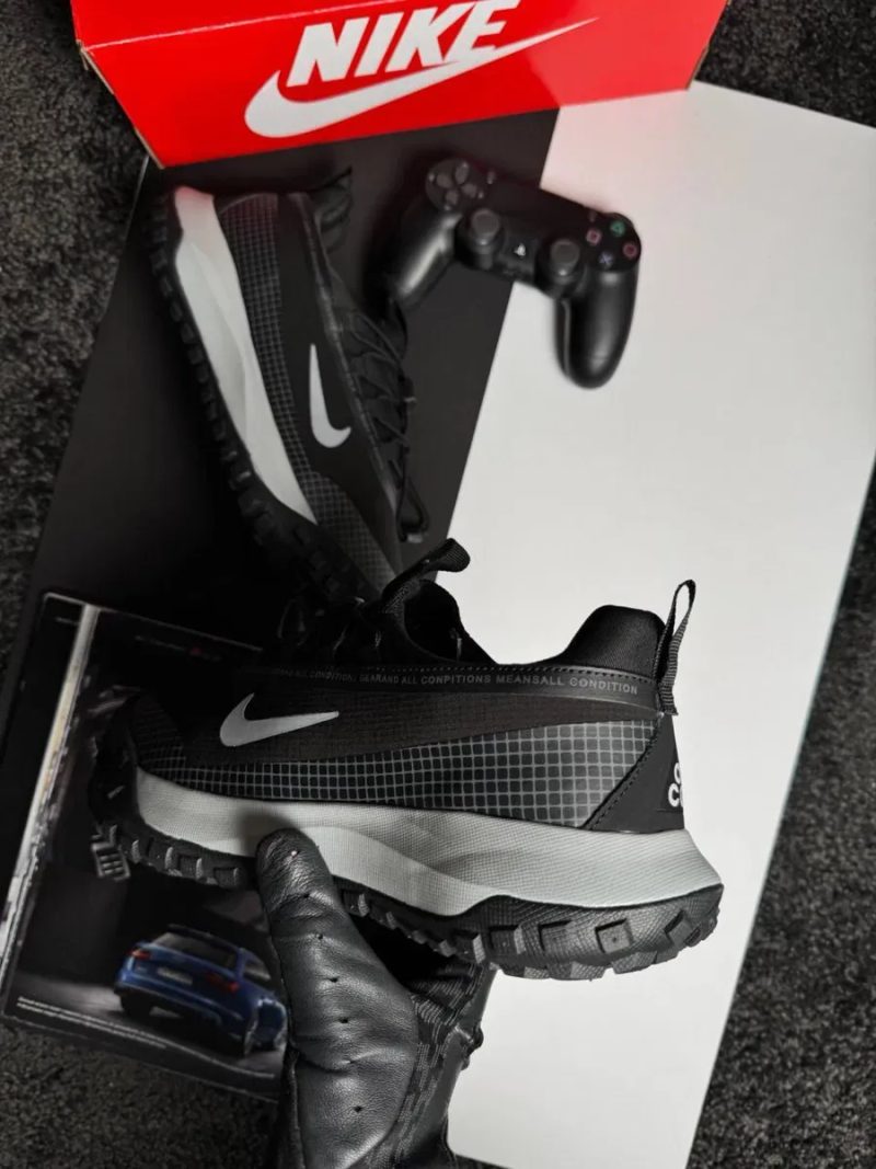 Чоловічі кросівки найк маунтін флай Nike ACG Mountain Fly Low GTX Black Grey [41-46] — фото 4