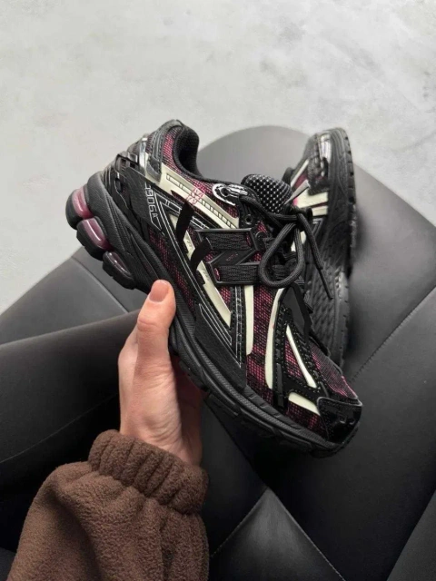 Чоловічі кросівки New Balance 1906A "Dragon Berry" v2. Розміри 40-45