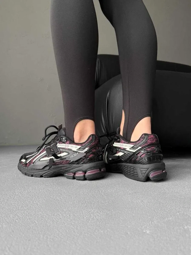 Чоловічі кросівки New Balance 1906A "Dragon Berry" v2. Розміри 40-45 — фото 6