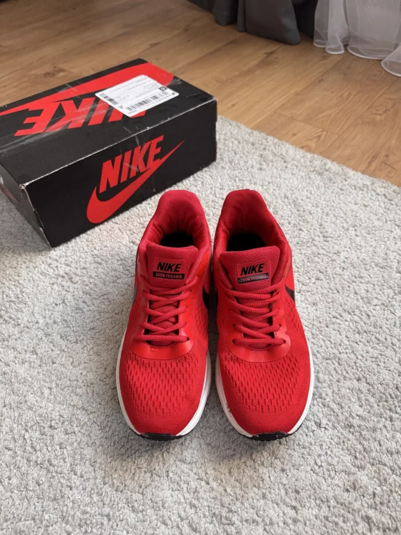 Чоловічі кросівки Nike 43 р — фото 2