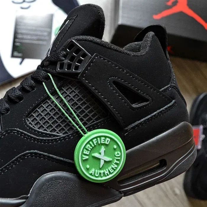 Чоловічі кросівки Nike Air Jordan 4 "Black Cat Premium" Розміри 40-45 — фото 4