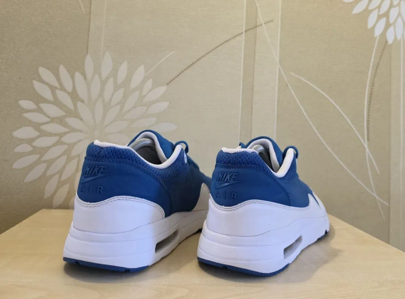 Чоловічі кросівки Nike Air Max 1 Ultra 2.0 Essential розмір 44 — фото 5