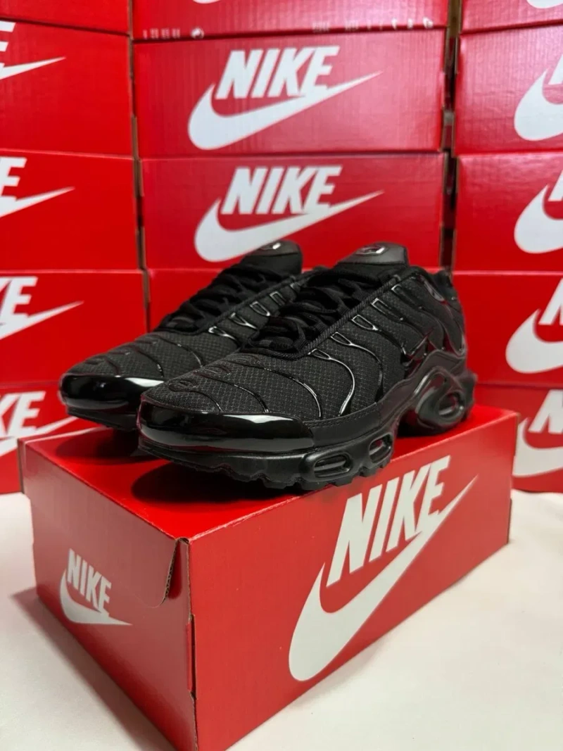 Чоловічі кросівки Nike Air Max Plus Tn, Black — фото 6