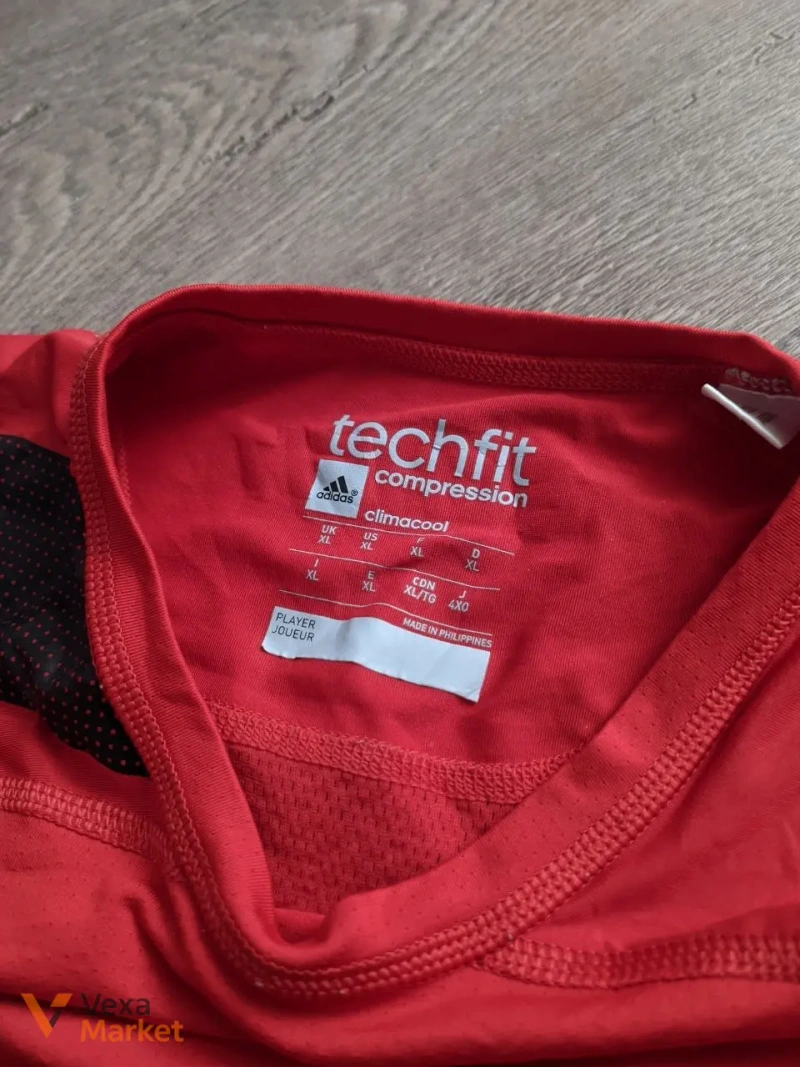 Чоловічий лонгслів Adidas Techfit Climacool Compression червоний — фото 3
