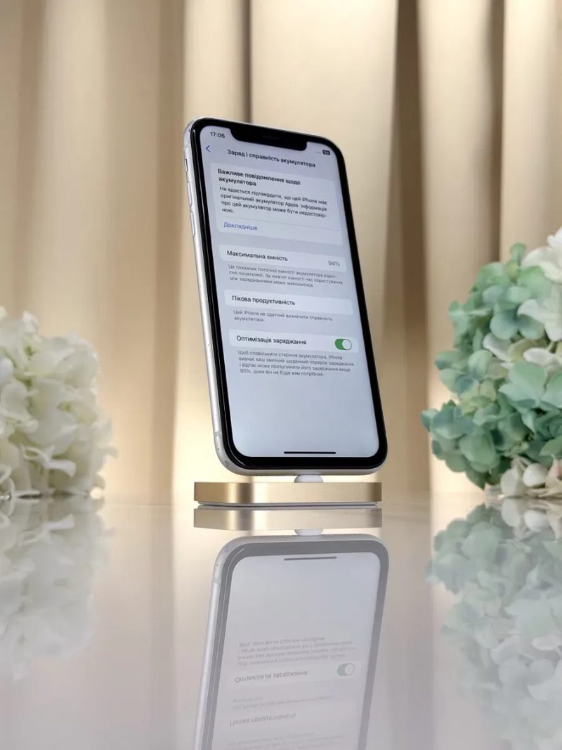 Чудовий iPhone XR 64GB 94%АКБ White (Магазин Гарантія) — фото 2