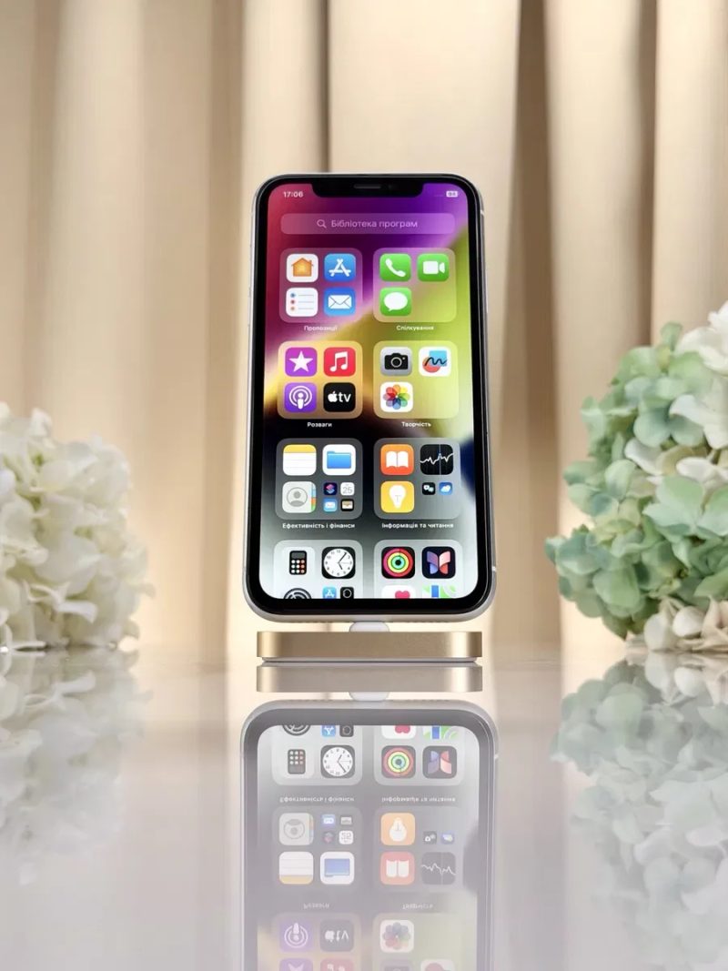 Чудовий iPhone XR 64GB 94%АКБ White (Магазин Гарантія) — фото 5