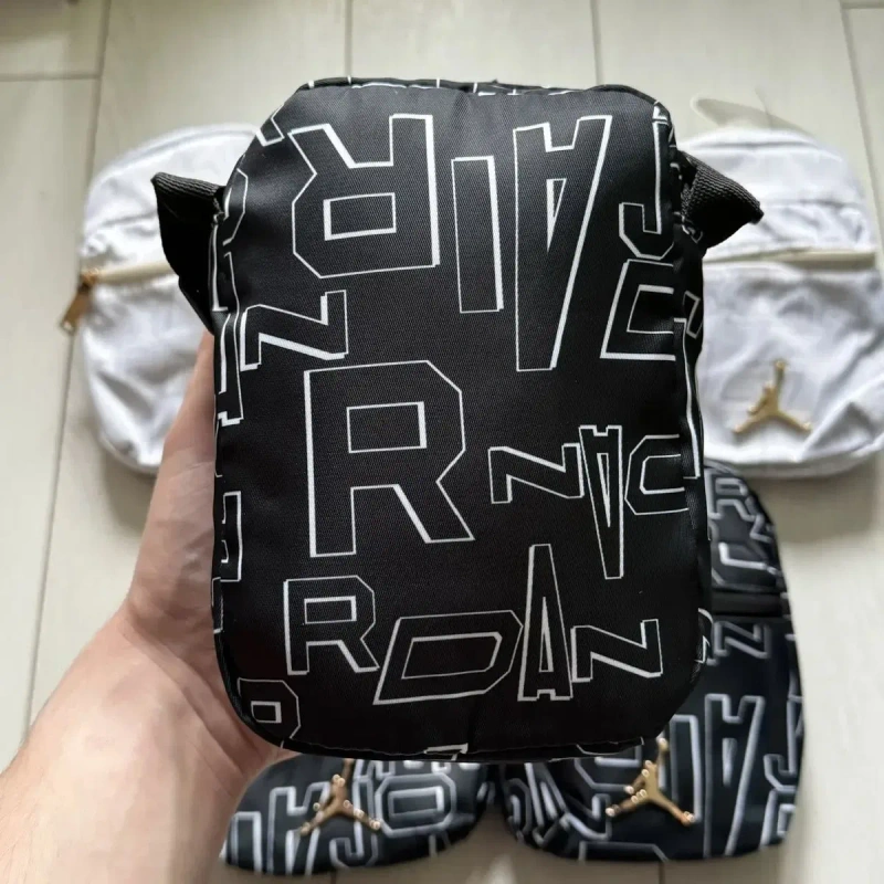 Cумка через плече Jordan Monogram Logo: Чорна, Біла — фото 4