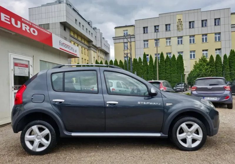 Dacia Sandero Stepway 2010 бензин 1.6 (87к/с) пасує під ГБО — фото 4