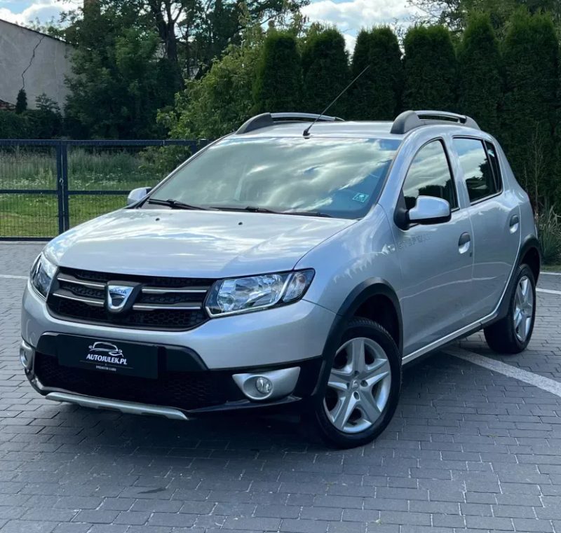 Dacia Sandero Stepway 2015 дизель 1.5 k9k — фото 3