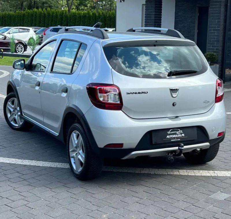 Dacia Sandero Stepway 2015 дизель 1.5 k9k — фото 8