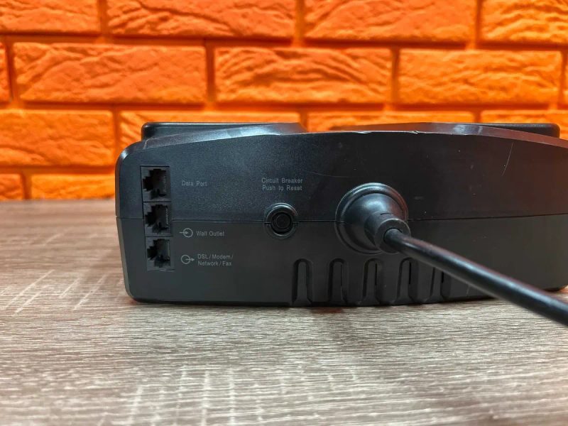 ДБЖ (ИБП) APC Back-UPS ES 550VA/ потужність: 550 ВА, 330 Вт/ ПІД АКБ — фото 3