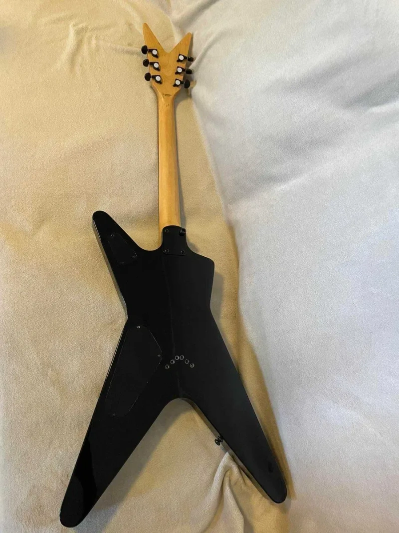 Dean MLX 2013 ML-Style Китай в кейсе Epiphone, схема Н-Н (апгрейд хамбакеров), состояние отличное ЕСТЬ ВМДЕО — фото 4