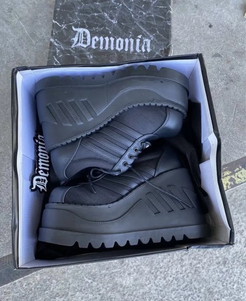 Demonia stomp 08