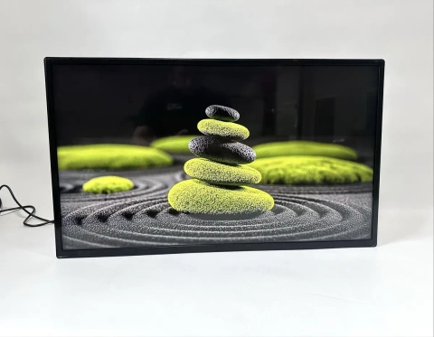 Дисплей екран LG 32SE3B професійний 32” IPS-дисплей для роботи 24/7