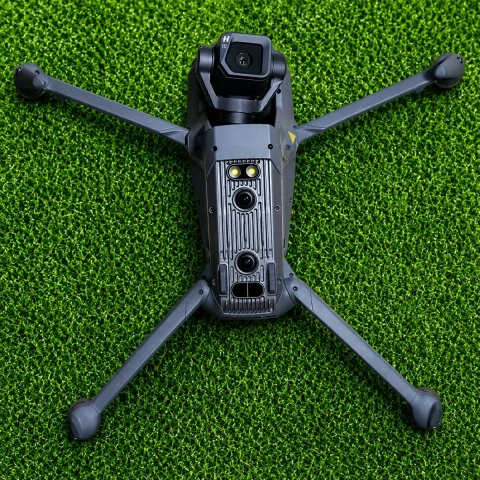 DJI Mavic 3 Classic б/у в идеальном состоянии под пломбами, без налета