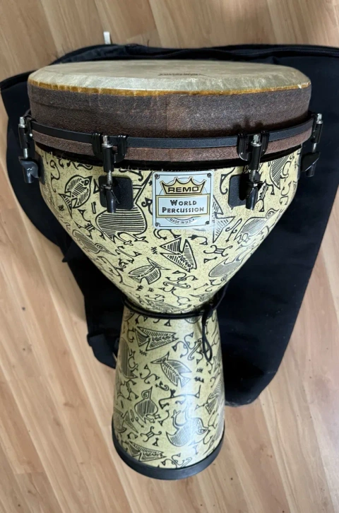 14 дюймів , професійний перкусійний барабан Remo Mondo Djembe серії World Percussion