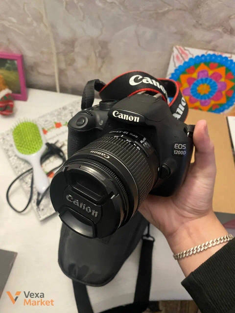 Дзеркальний фотоапарат Canon EOS 1200D + об'єктив 18-55 мм