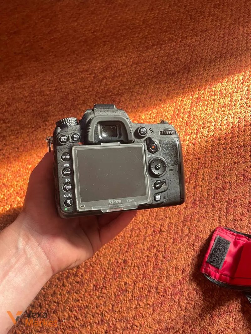 Дзеркальний фотоапарат Nikon D7000 + об'єктив + сумка — фото 2