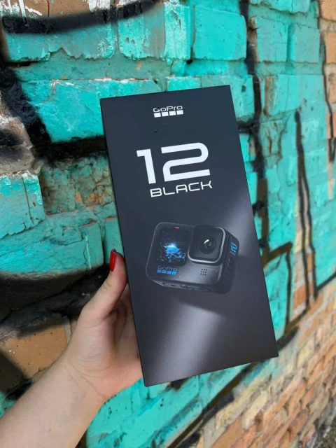 Екшн-камера GoPro Hero 12 запакована