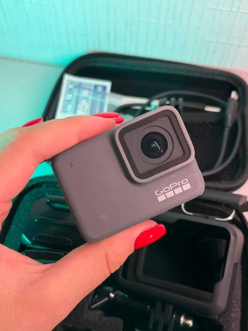 Екшн-камера GoPro Hero 7 silver з усім необхідним для зйомки — фото 2