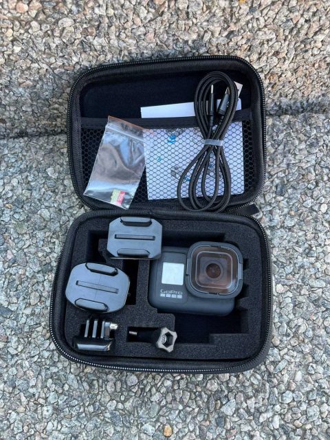 Екшн-камера GoPro Hero 8 з чохлом