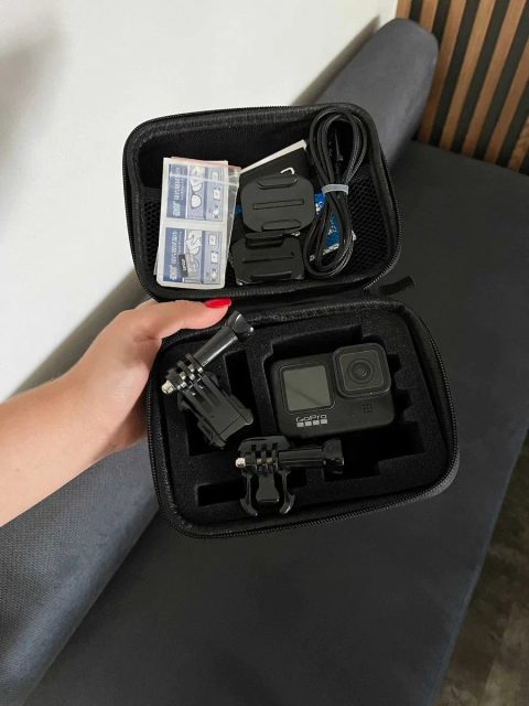 Екшн-камера GoPro Hero 9 з класичним комплектом
