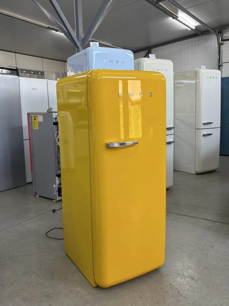 Ексклюзивний холодильник SMEG FAB 28 LYW жовтого кольору — фото 3