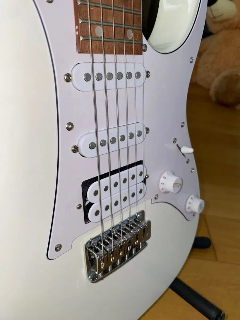 Електрогітара Ibanez GRG140 WH + ЧЕК+кабель Cort + стійка (стан гітари  нова) — фото 6