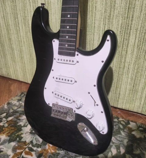 Електрогітара Stratocaster (SSS) / Электрогитара Стратокастер