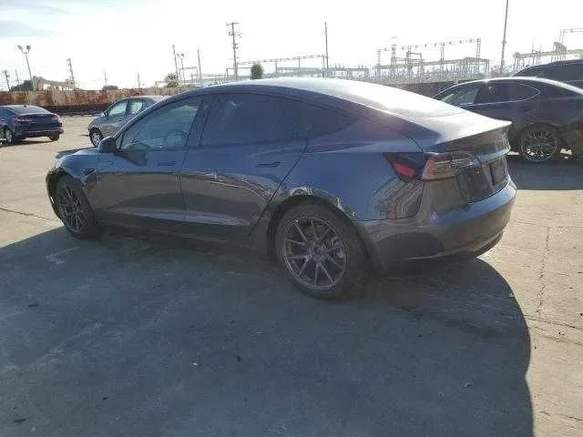 Електромобіль Tesla Model 3 Long Range 2022 року з США — фото 3