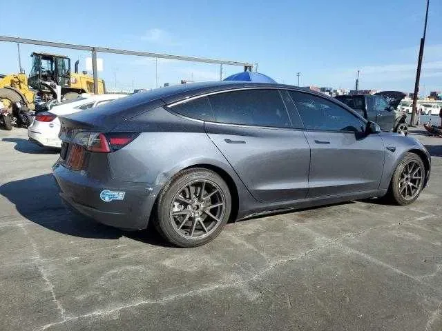 Електромобіль Tesla Model 3 Long Range 2022 року з США — фото 5