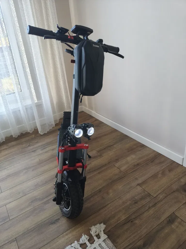 електросамокат Iscooter ix8 повний привід 2*1200W , 60 км пробігу,стан нового ТОРГ — фото 2